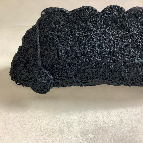Vintage Crochet Clutch Bag  Zipper closure, inside storage pouch, crochet bag. - Picture 12 of 15